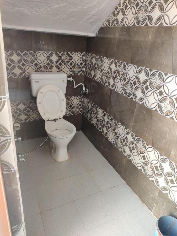 Nidhivan Homestay Vrindāvan Екстериор снимка